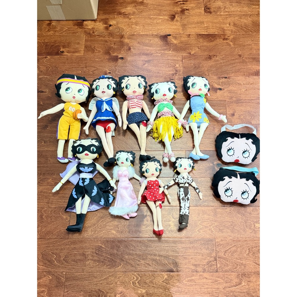 Vintage Betty Boop Plush Doll Lot 9 Dolls & 2 Plush Bags 2004 Cartoon Character